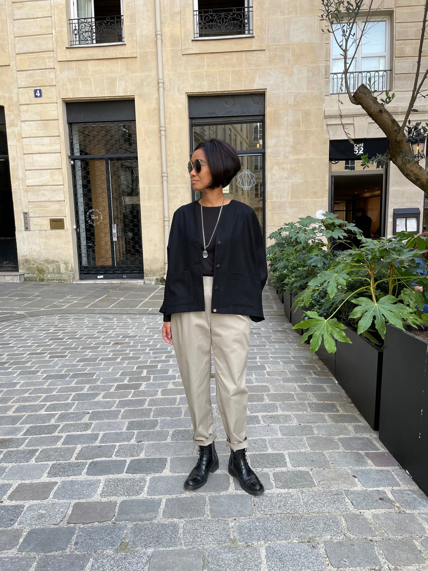 Veste noire en pure laine