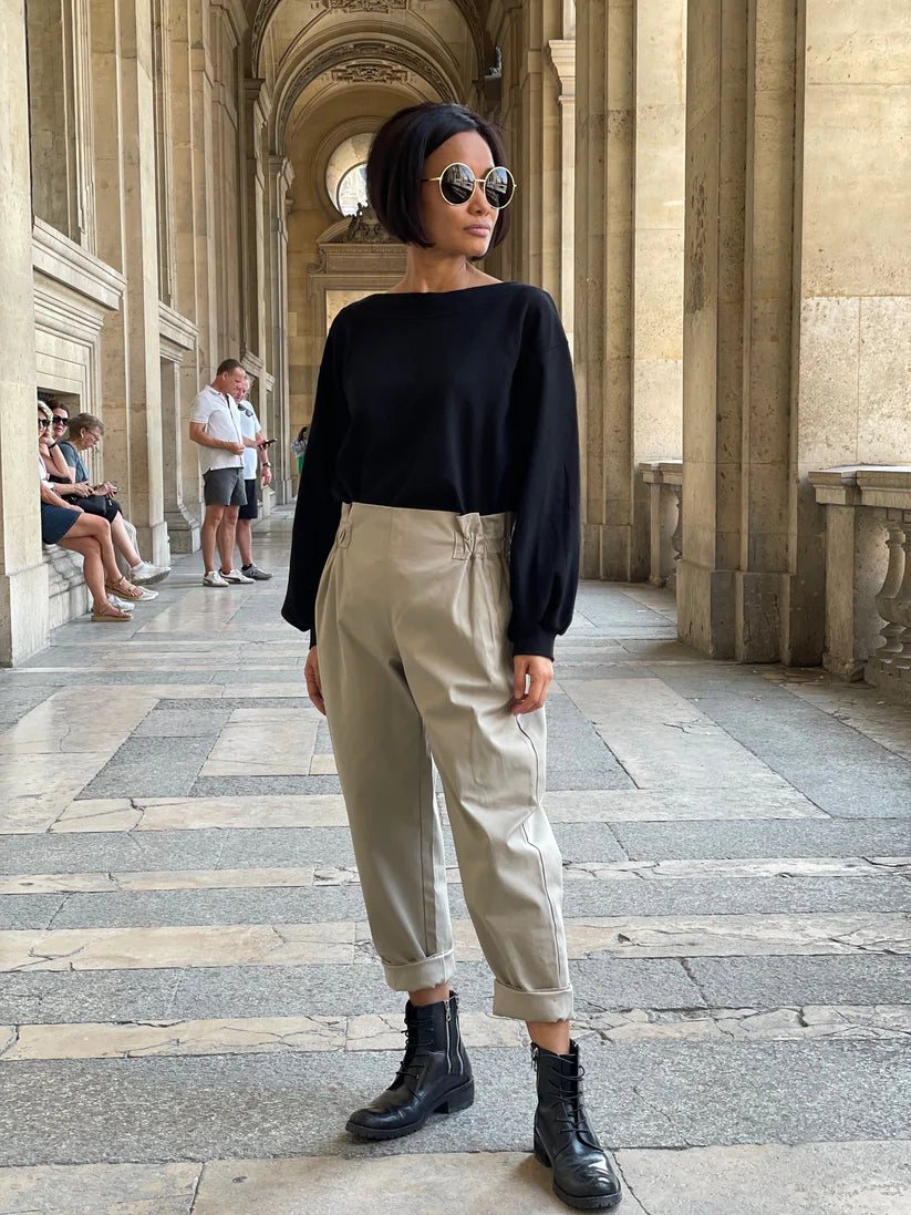 Pantalon cigarette en coton (beige ou bleu marine)