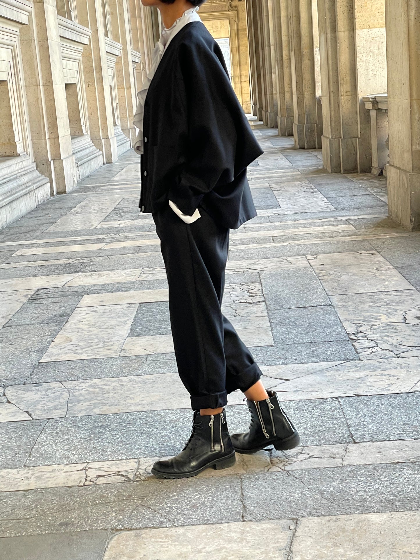 Veste noire en pure laine