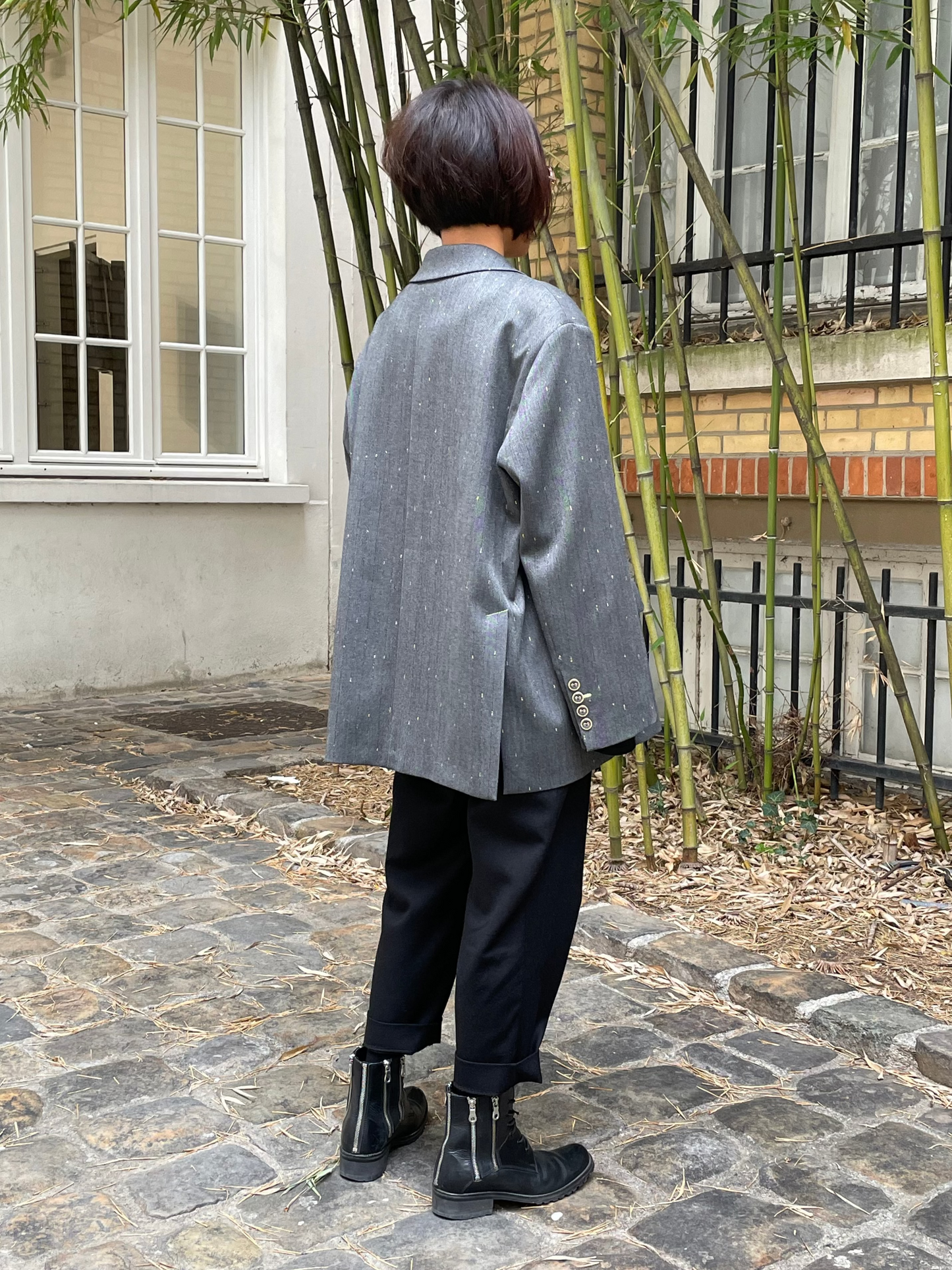 Blazer gris avec détails rayures fines