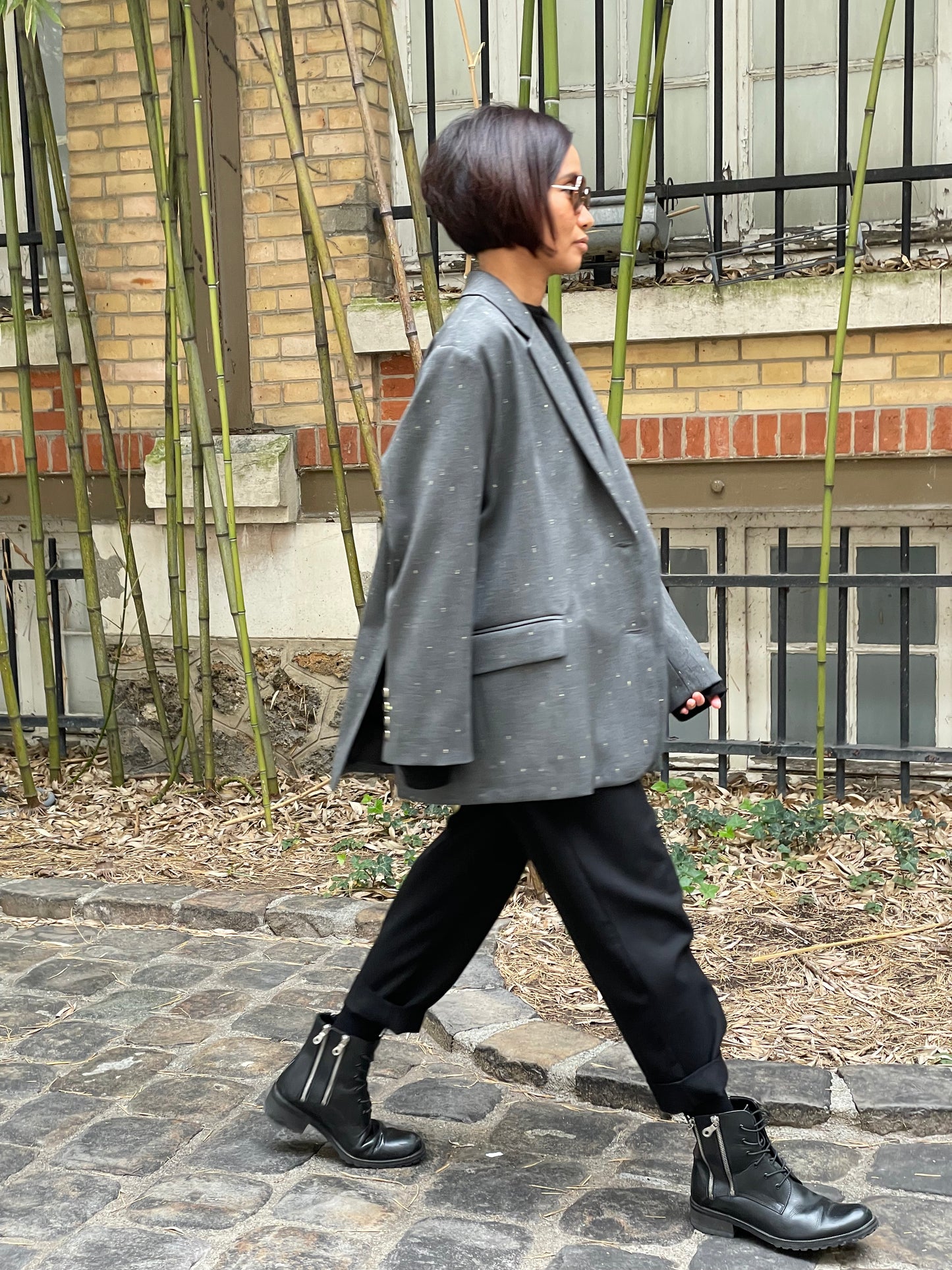 Blazer gris avec détails rayures fines