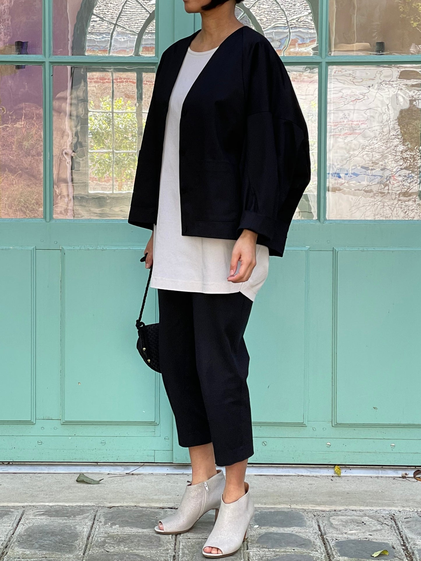Veste noire épurée