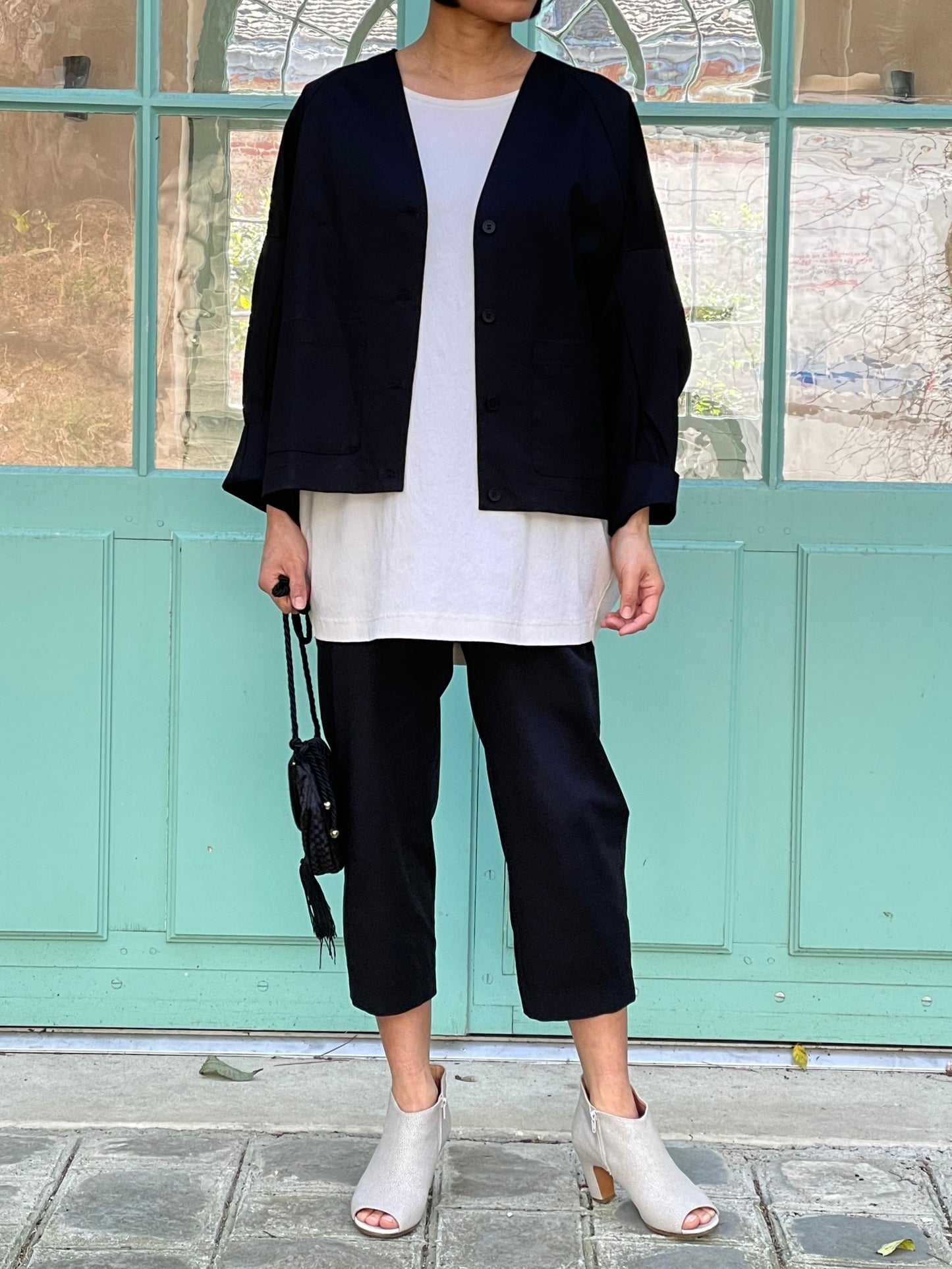 Veste noire épurée
