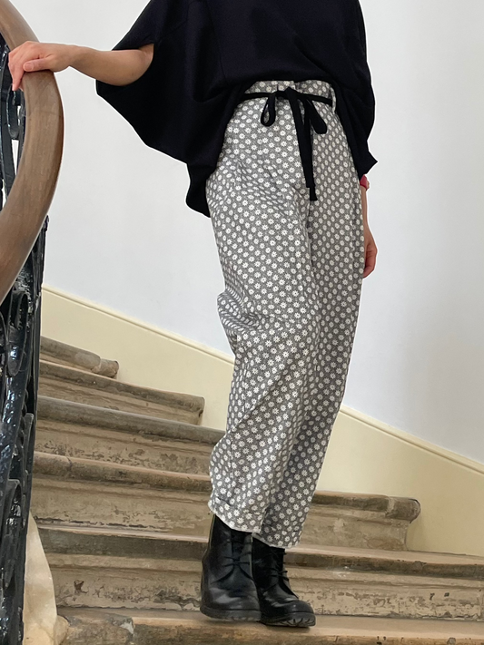 Italian tailored-style trousers in cotton poplin