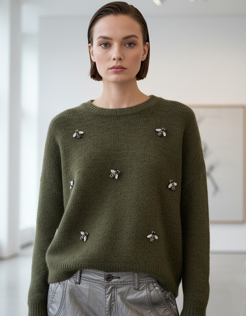 Jumper brodé avec broches – Vert olive