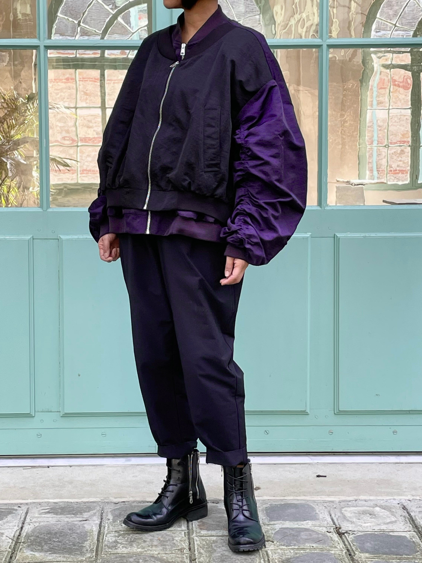 Bomber jacket with gathered sleeves and front zip