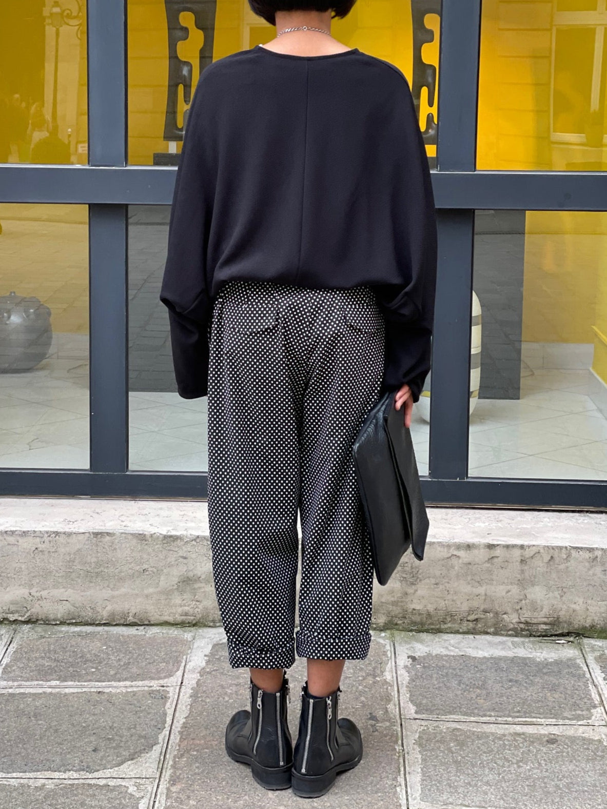 Pantalon cigarette à pince imprimé pois