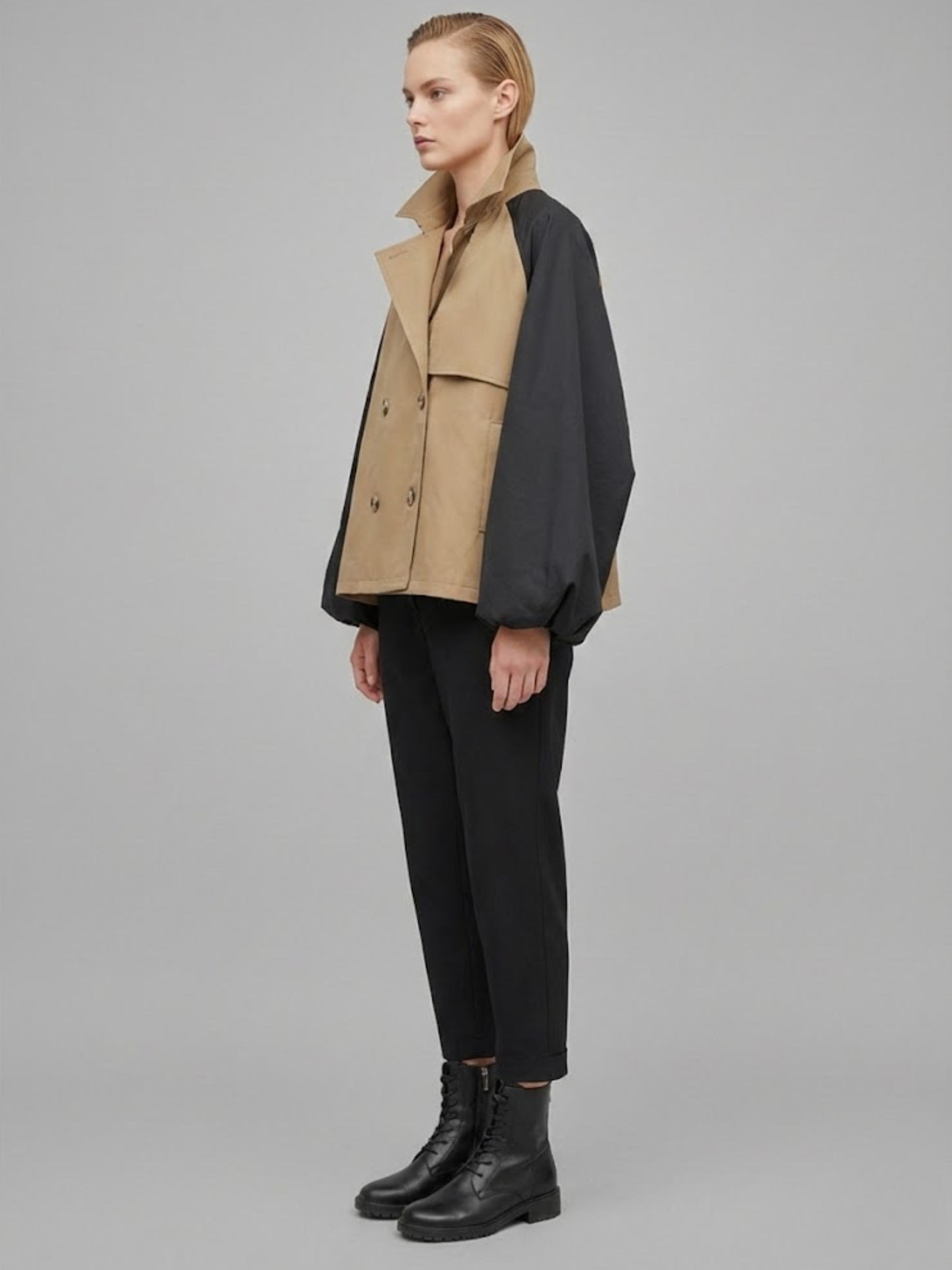 Contrasting oversized trench coat