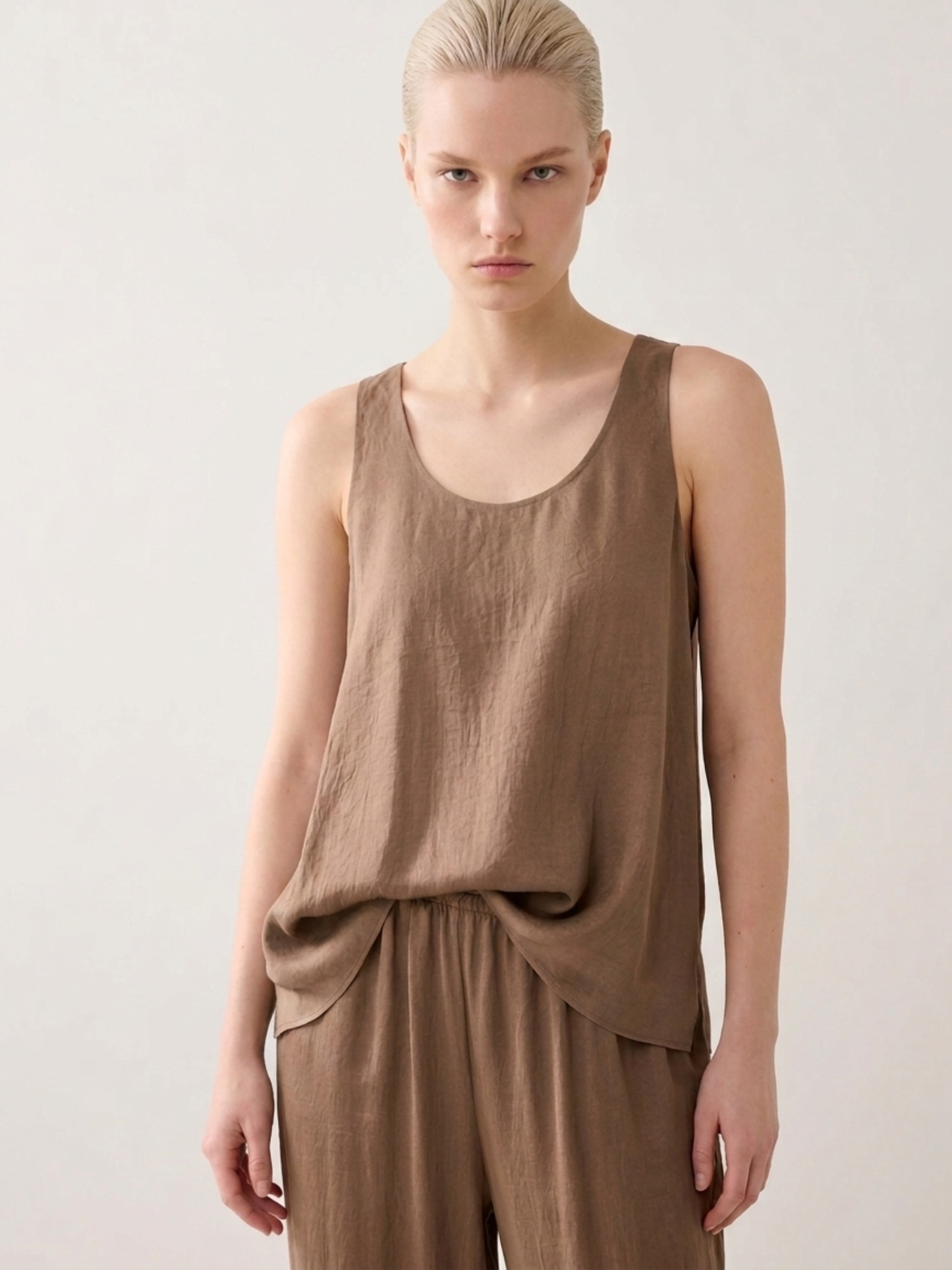 Silky flared top