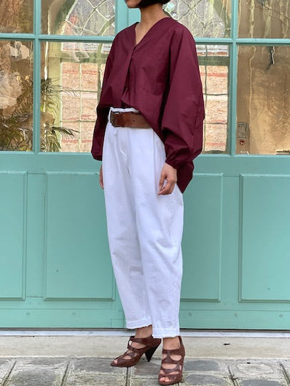 Lightweight stretch cotton white denim-effect trousers – modern and comfortable fit