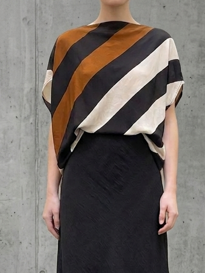 Blouse à rayures coupe droite col rond