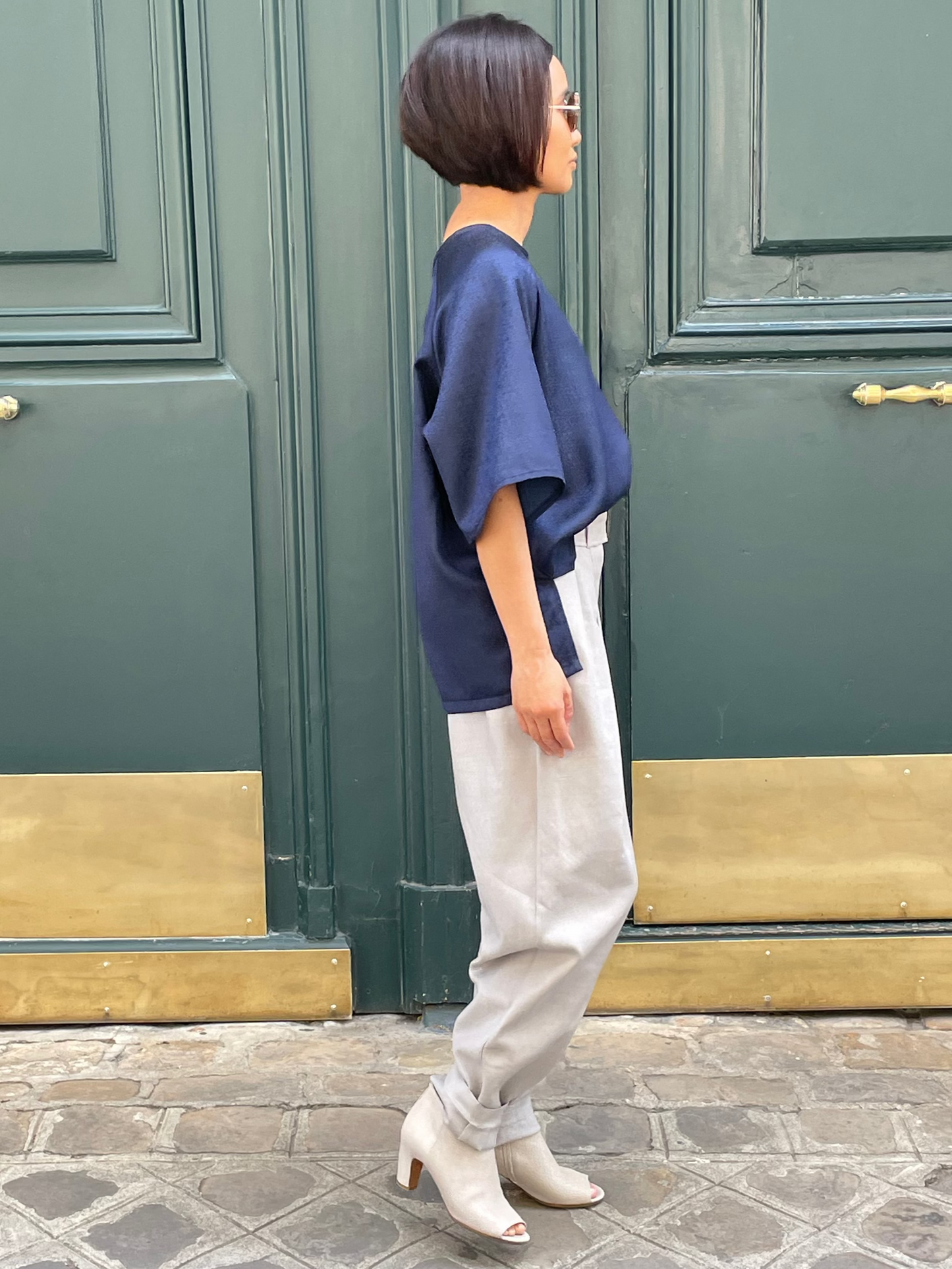 Haut bleu saphir ample