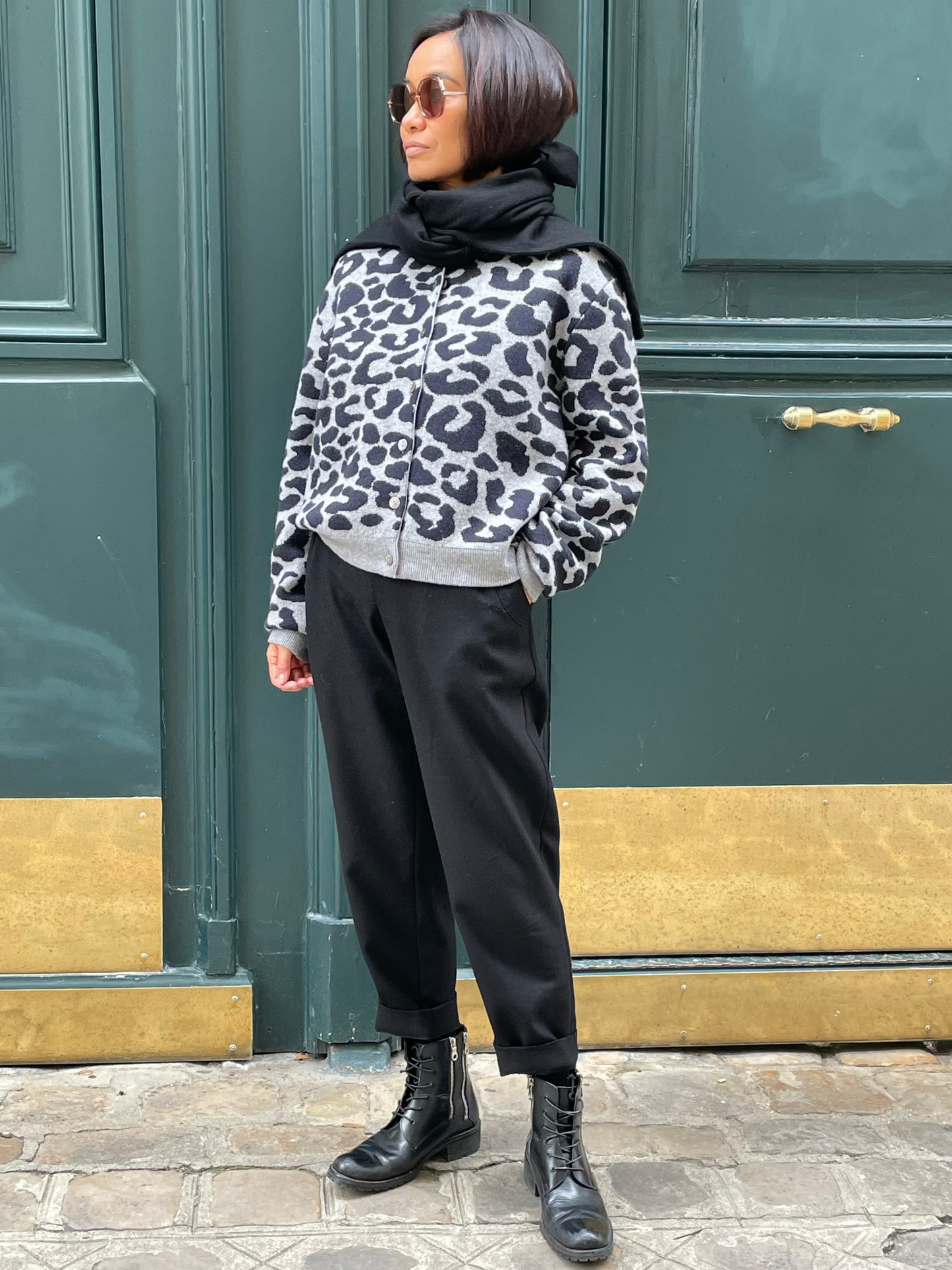 Cardigan ras du cou léopard en laine mérinos