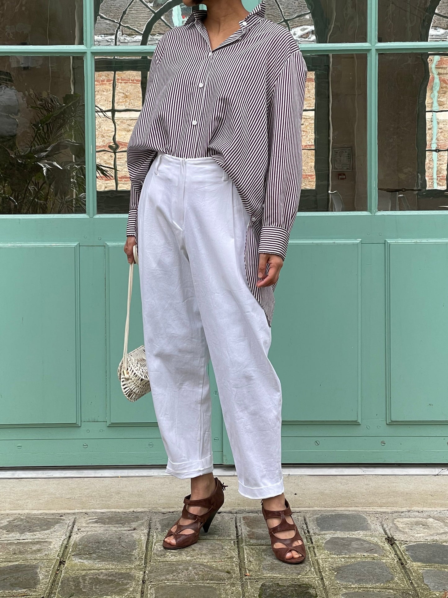 Lightweight stretch cotton white denim-effect trousers – modern and comfortable fit