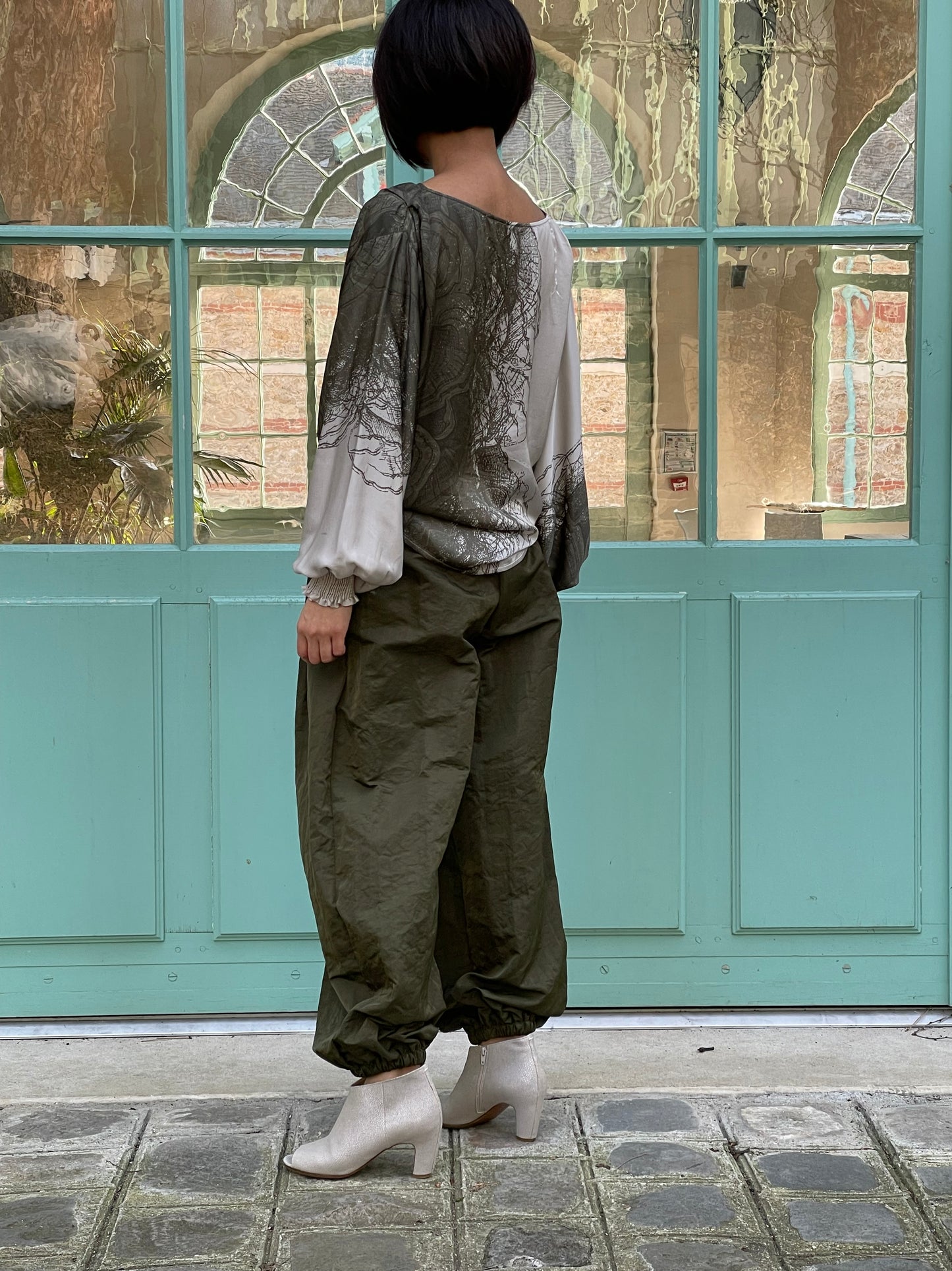 Pantalon jogging habillé taille haute avec ceinture et bas élastiqué