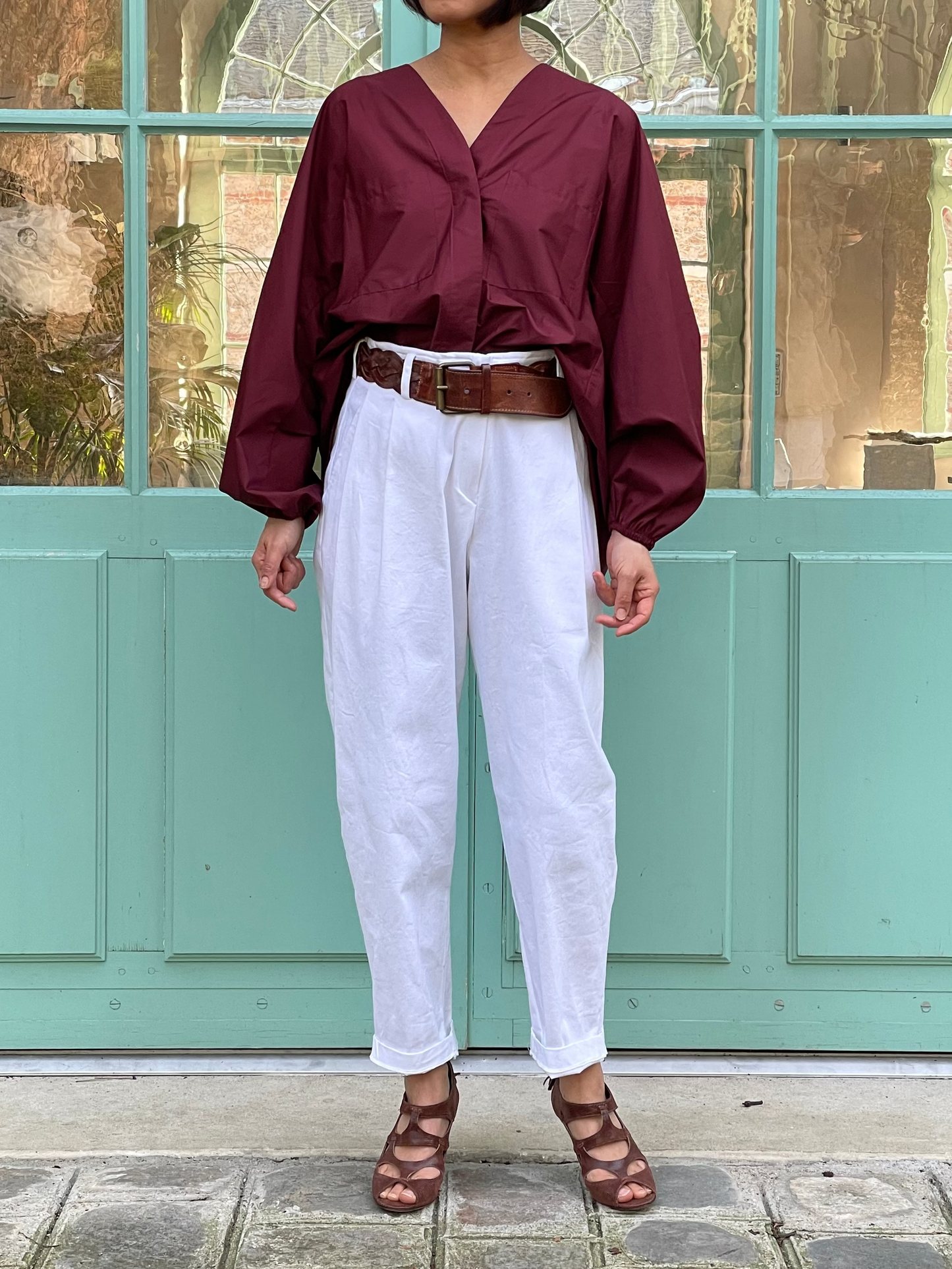 Lightweight stretch cotton white denim-effect trousers – modern and comfortable fit