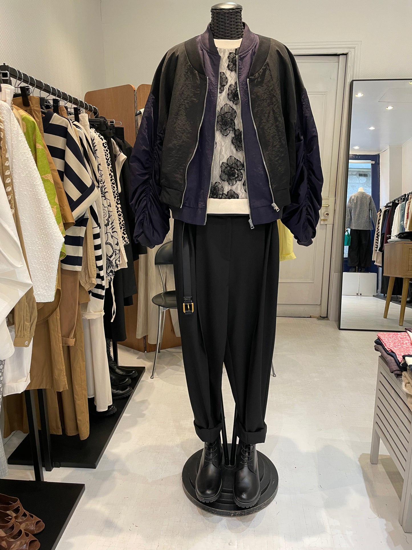 Bomber jacket with gathered sleeves and front zip