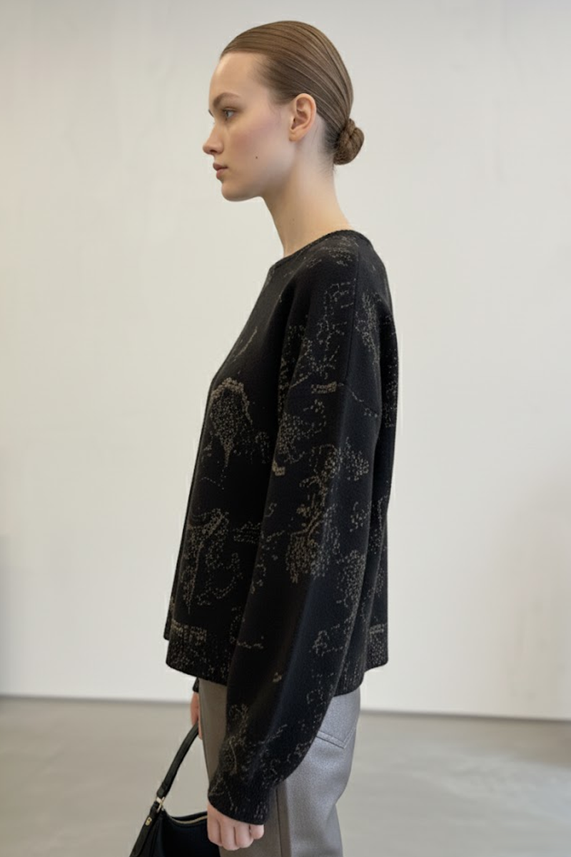 Pull en Jacquard – Élégance Ornementale